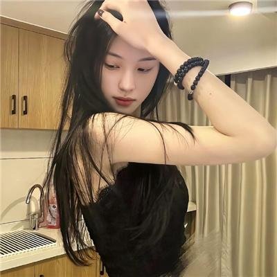 艳谍飘香
